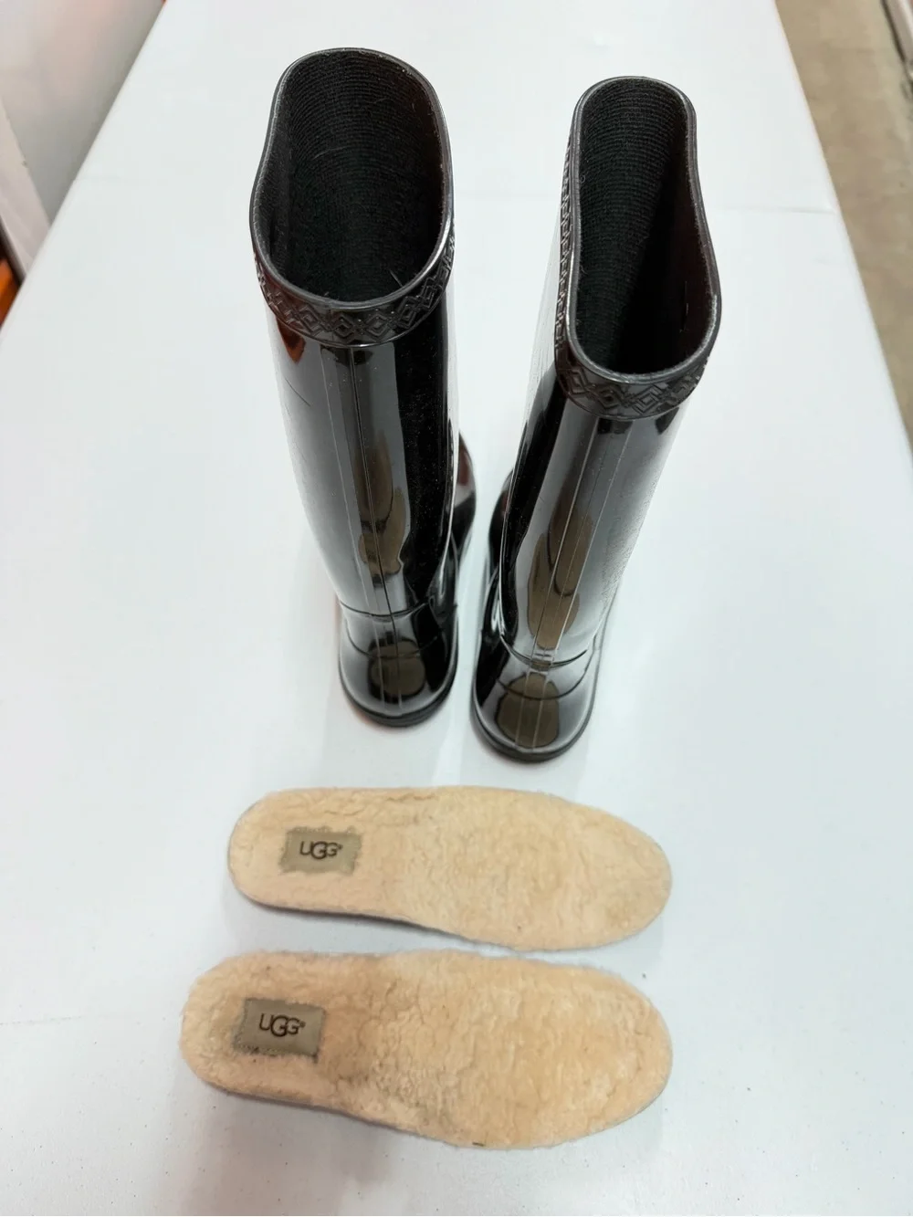 UGG Shaye Tall Glossy Black Waterproof Rain Boots Sheepskin Insoles 1012350